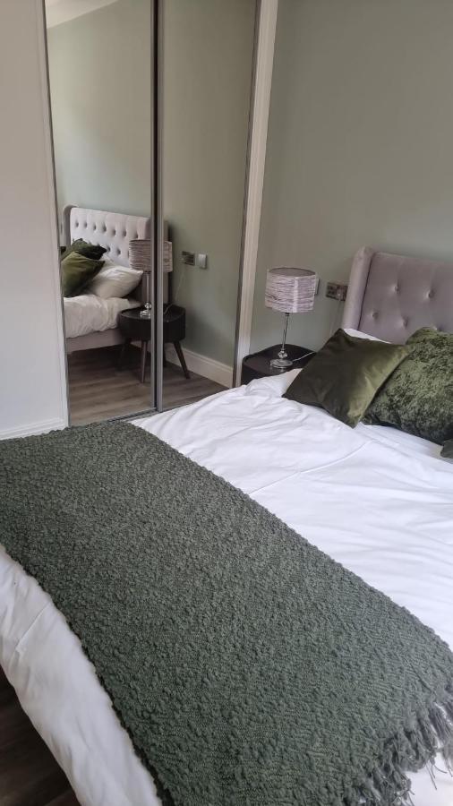 Jasmin Apartments - Luxury 1 & 2 Bedroom Units With Free Parking Bushey Zewnętrze zdjęcie